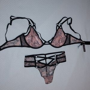 VS LUXE 36D BRA S PANTY SET STRAPPY CAGED RINGS CUT OUT